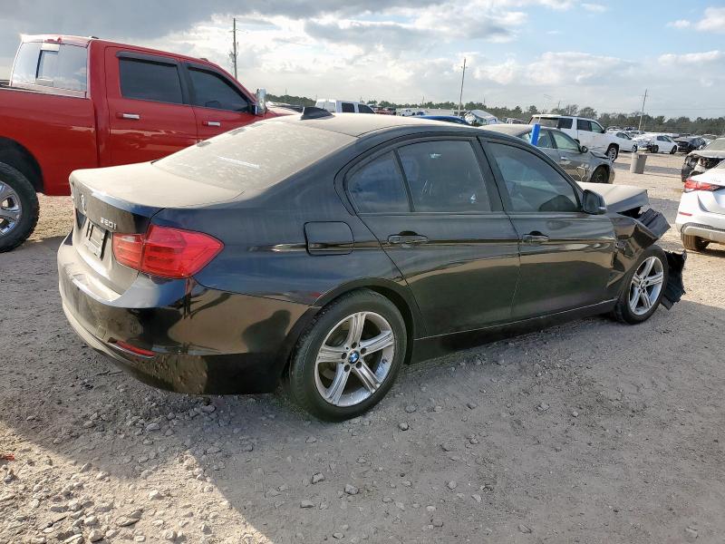 Photo 3 from auction – 2014 BMW 320 I XDRI with VIN WBA3C3G51ENS70644