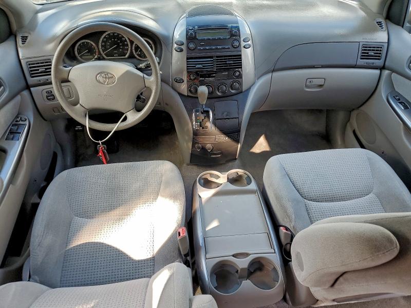 Photo 8 from auction – 2006 TOYOTA SIENNA CE with VIN 5TDZA23C76S558598