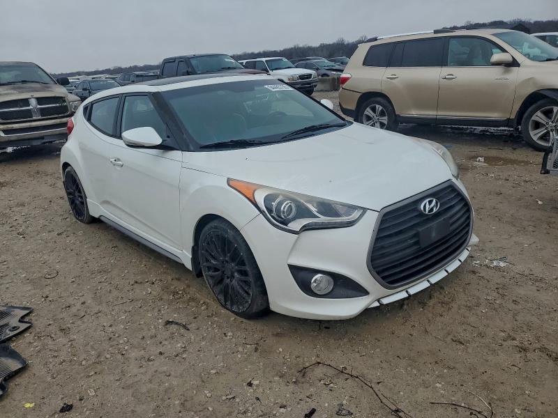 Photo 4 from auction – 2016 HYUNDAI VELOSTER T with VIN KMHTC6AE1GU278955