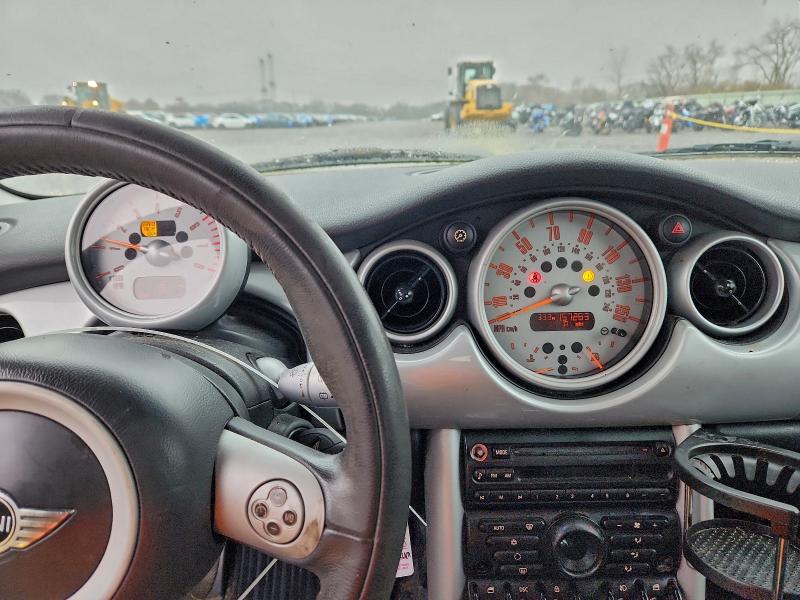 Photo 9 from auction – 2005 MINI COOPER with VIN WMWRC33595TJ69203