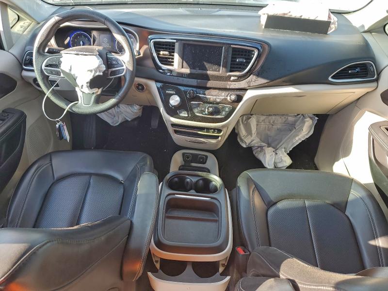Photo 8 from auction – 2020 CHRYSLER VOYAGER with VIN 2C4RC1DG4LR171940