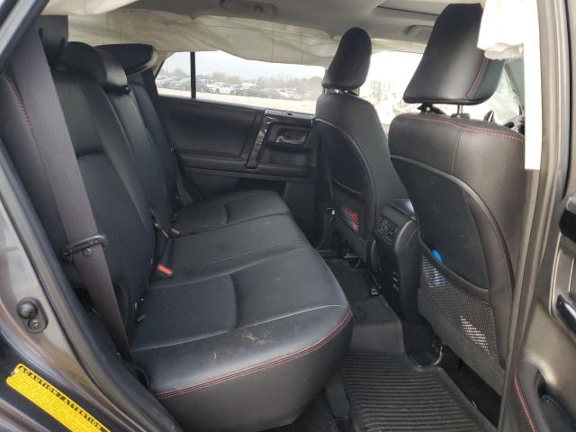 Photo 11 from auction – 2016 TOYOTA 4RUNNER SR with VIN JTEBU5JR2G5376635