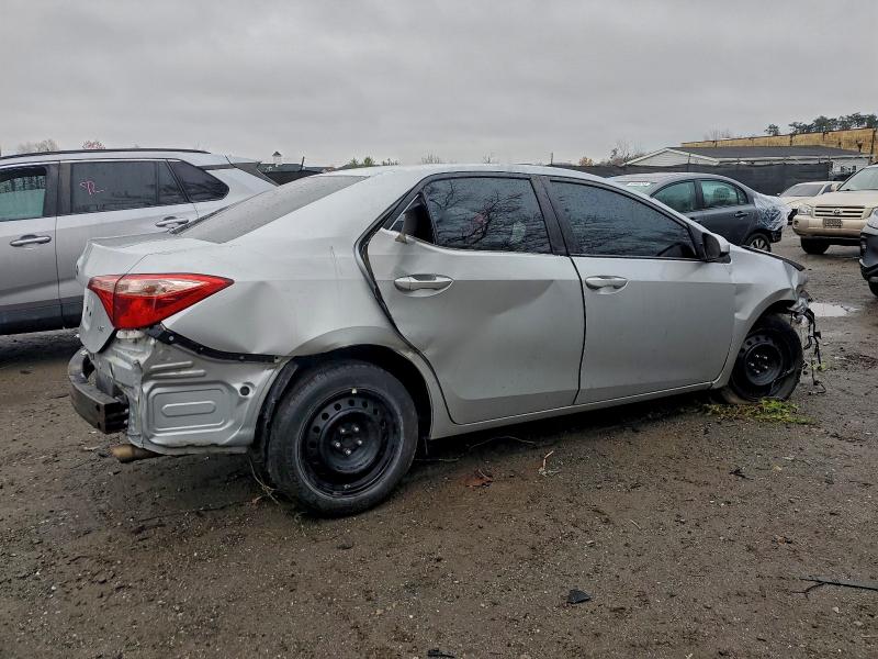 Photo 3 from auction – 2018 TOYOTA COROLLA with VIN 2T1BURHE9JC993670