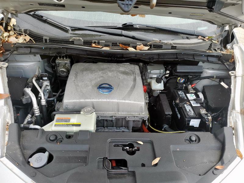 Photo 11 from auction – 2013 NISSAN LEAF with VIN 1N4AZ0CP1DC405975
