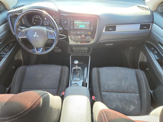 Photo 8 from auction – 2017 MITSUBISHI OUTLANDER with VIN JA4AZ2A30HZ008650