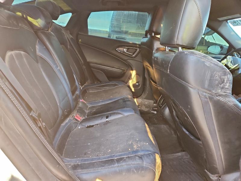 Photo 10 from auction – 2015 CHRYSLER 200 S with VIN 1C3CCCBB9FN712138