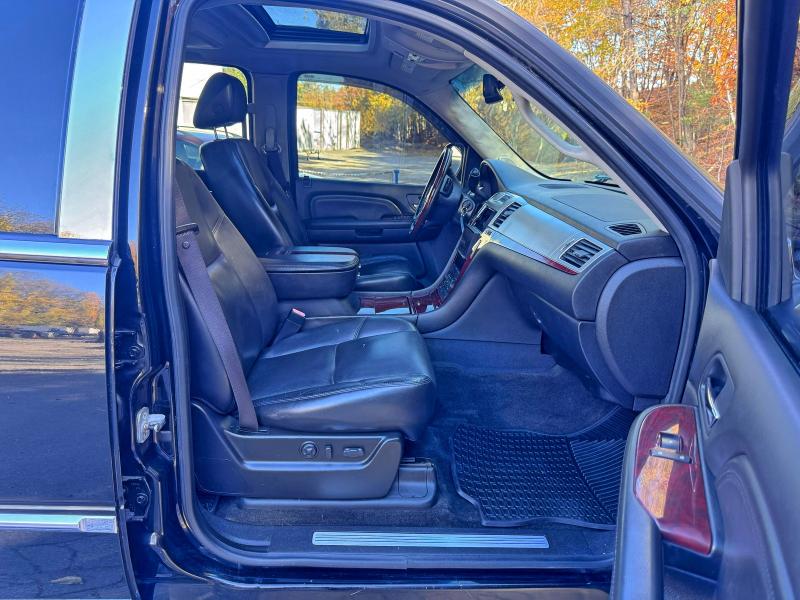 Photo 5 from auction – 2008 CADILLAC ESCALADE E with VIN 3GYFK62878G161327