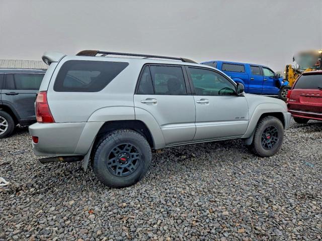 Photo 3 from auction – 2005 TOYOTA 4RUNNER SR with VIN JTEBU14R950062818