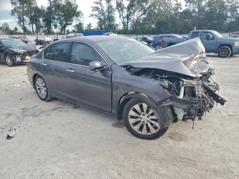Photo 4 from auction – 2015 HONDA ACCORD EXL with VIN 1HGCR2F82FA126800