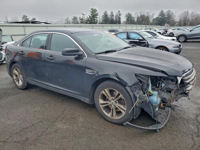 Photo 4 from auction – 2015 FORD TAURUS SEL with VIN 1FAHP2H84FG157119
