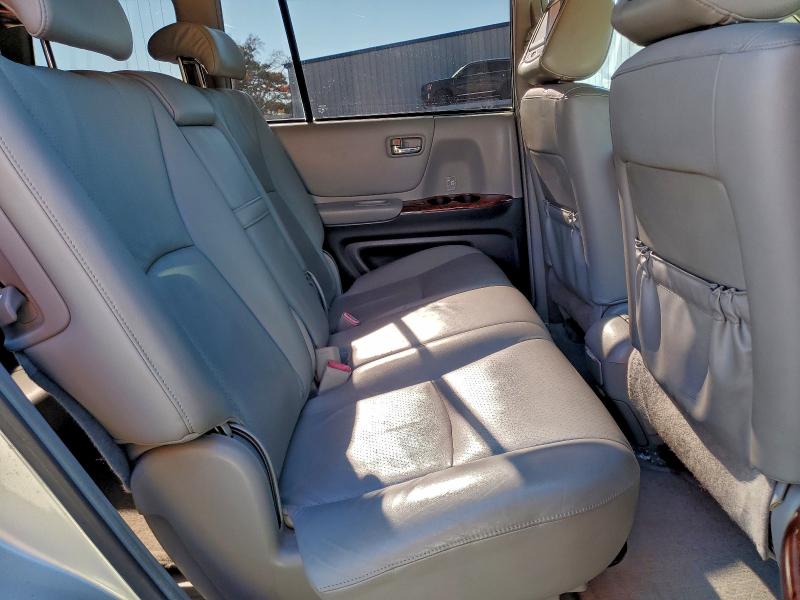 Photo 11 from auction – 2006 TOYOTA HIGHLANDER with VIN JTEEP21A660167732