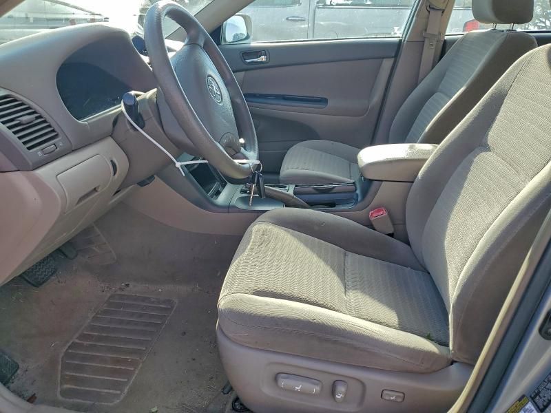 Photo 7 from auction – 2005 TOYOTA CAMRY LE with VIN 4T1BE32K35U515550