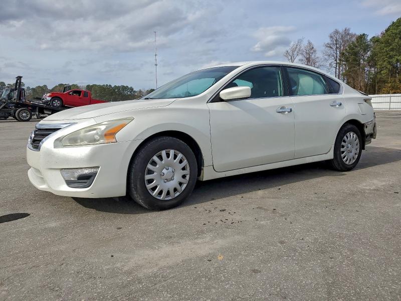 NISSAN ALTIMA 2.5 2014 with VIN 1N4AL3AP8EN357242 - Photo from auction