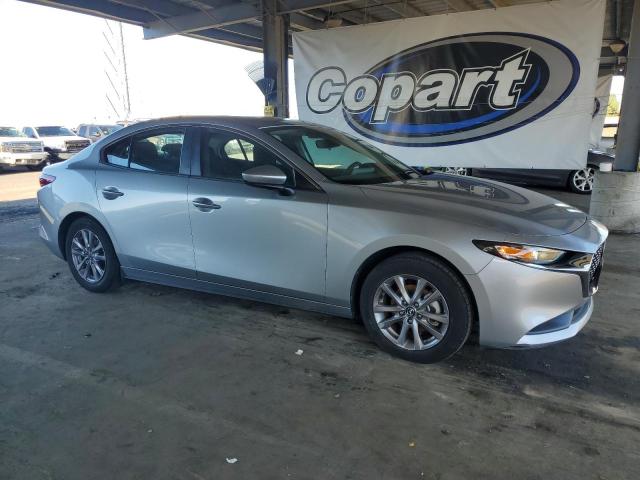 Photo 4 from auction – 2020 MAZDA 3 with VIN 3MZBPABL4LM127849