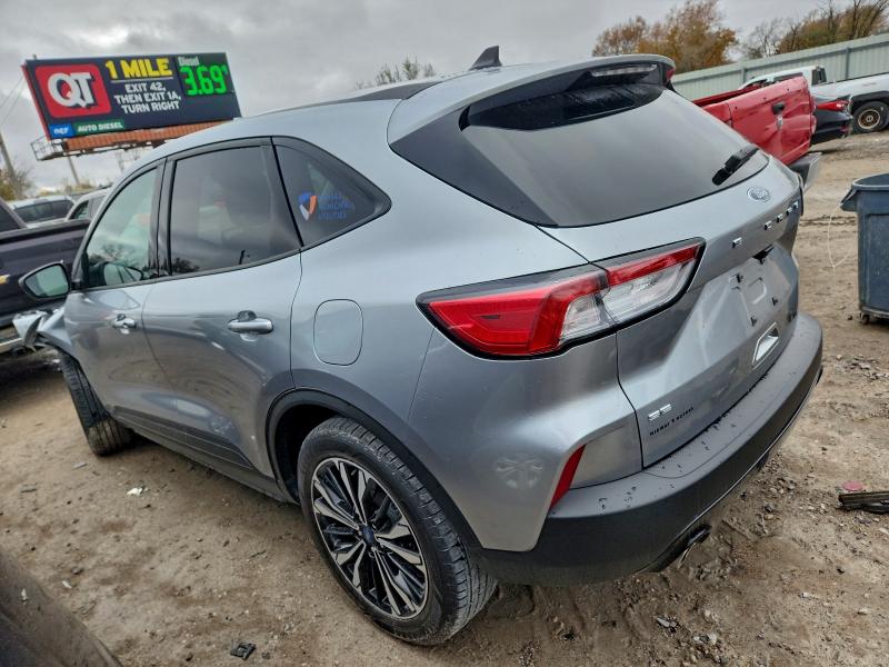Photo 2 from auction – 2022 FORD ESCAPE SE with VIN 1FMCU0G64NUB98198