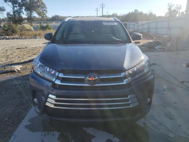 Photo 5 from auction – 2017 TOYOTA HIGHLANDER with VIN 5TDYZRFH8HS225205