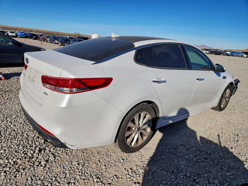 Photo 3 from auction – 2017 KIA OPTIMA EX with VIN 5XXGU4L32HG158477
