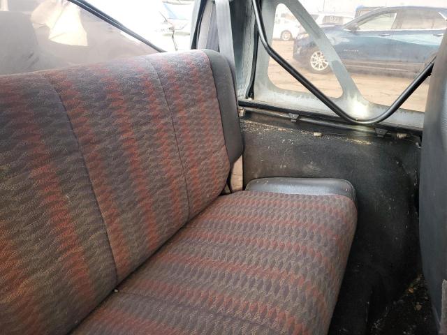 Photo 10 from auction – 2000 JEEP WRANGLER / with VIN 1J4FA49S7YP702364