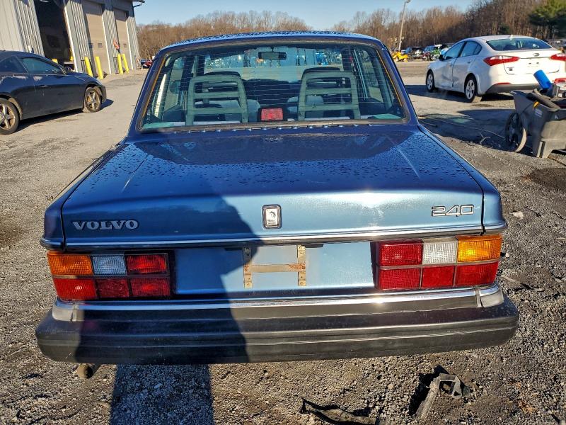 Photo 6 from auction – 1993 VOLVO 240 with VIN YV1AS880XP1488289