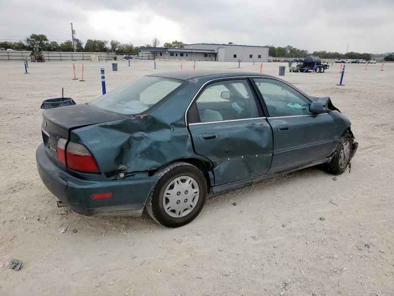 Photo 3 from auction – 1997 HONDA ACCORD VAL with VIN 1HGCD5685VA146537