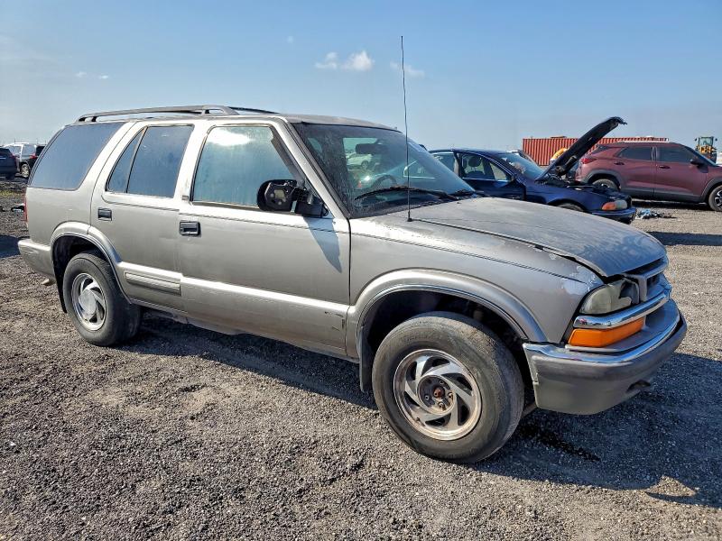 Photo 4 from auction – 2000 CHEVROLET BLAZER with VIN 1GNDT13W0Y2247492