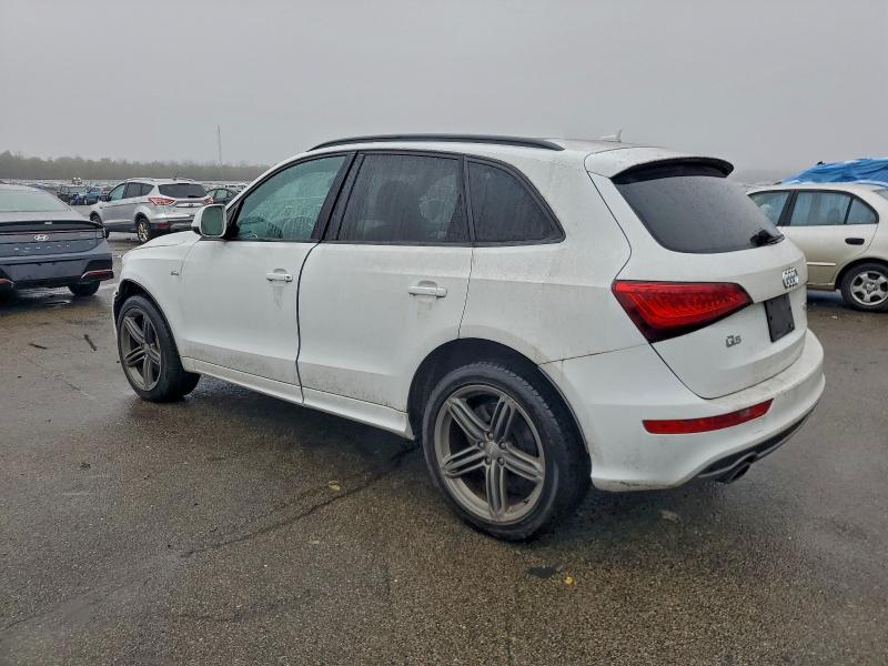 Zdjęcie 2 z aukcji – 2014 AUDI Q5 PREMIUM z VIN WA1DGAFP1EA025976