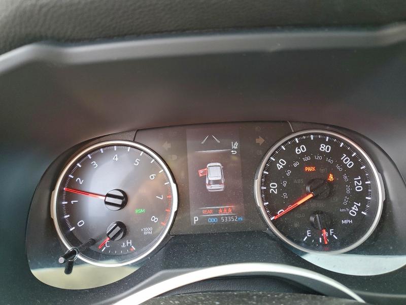 Photo 9 from auction – 2019 TOYOTA RAV4 XLE with VIN JTMP1RFV1KD513918