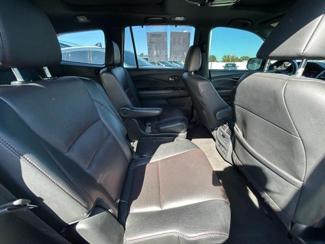 Photo 6 from auction – 2022 HONDA PILOT BLAC with VIN 5FNYF6H70NB015452