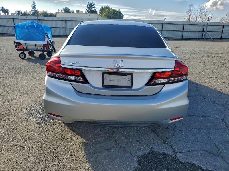 Photo 6 from auction – 2015 HONDA CIVIC LX with VIN 19XFB2F55FE700678