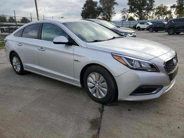 Photo 4 from auction – 2016 HYUNDAI SONATA HYB with VIN KMHE24L13GA012364