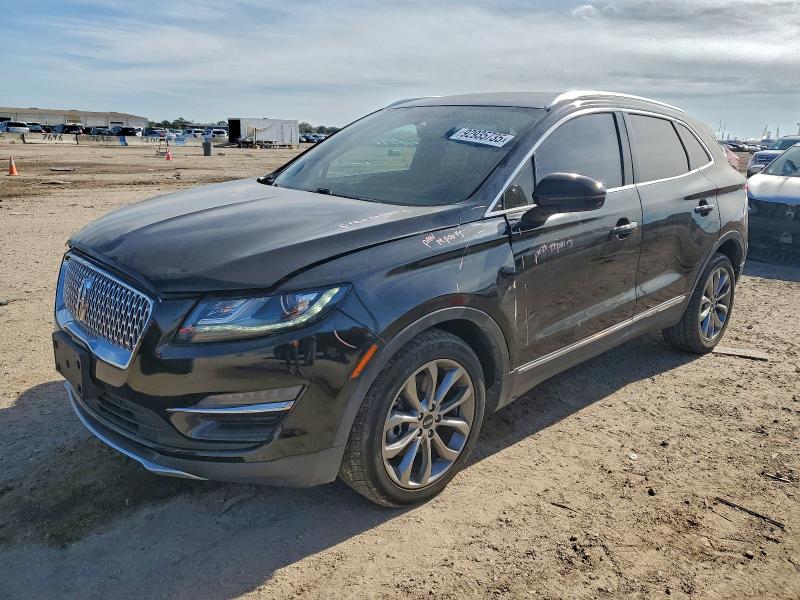 LINCOLN MKC SELECT 2019 مع رقم تعريف المركبة 5LMCJ2C90KUL02912 - صورة من المزاد