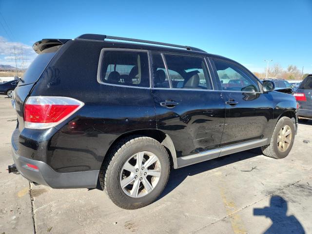 Photo 3 from auction – 2012 TOYOTA HIGHLANDER with VIN 5TDZK3EH4CS077313