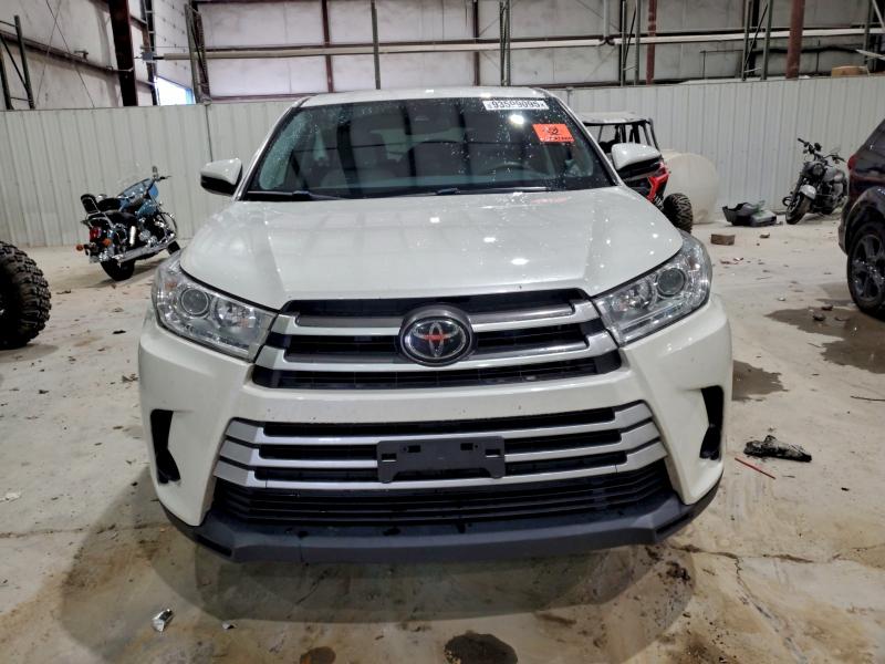Photo 5 from auction – 2018 TOYOTA HIGHLANDER with VIN 5TDBZRFH3JS856021