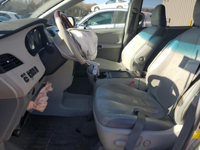Photo 7 from auction – 2012 TOYOTA SIENNA XLE with VIN 5TDYK3DCXCS202803