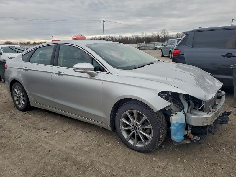 Photo 4 from auction – 2017 FORD FUSION SE with VIN 3FA6P0HD2HR378044