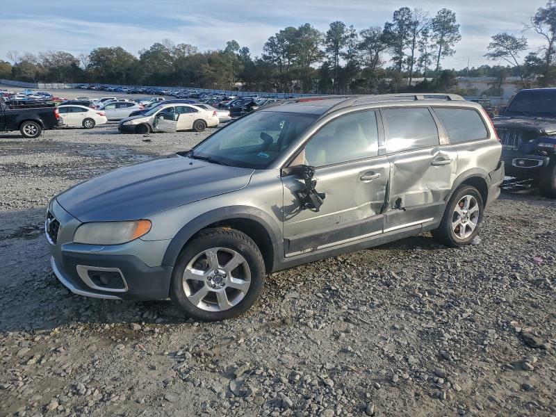 VOLVO XC70 2008 with VIN YV4BZ982581015413 - Photo from auction
