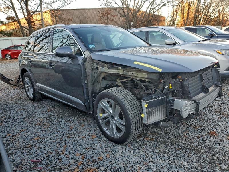 Photo 4 from auction – 2021 AUDI Q7 PREMIUM with VIN WA1AXAF76MD026282