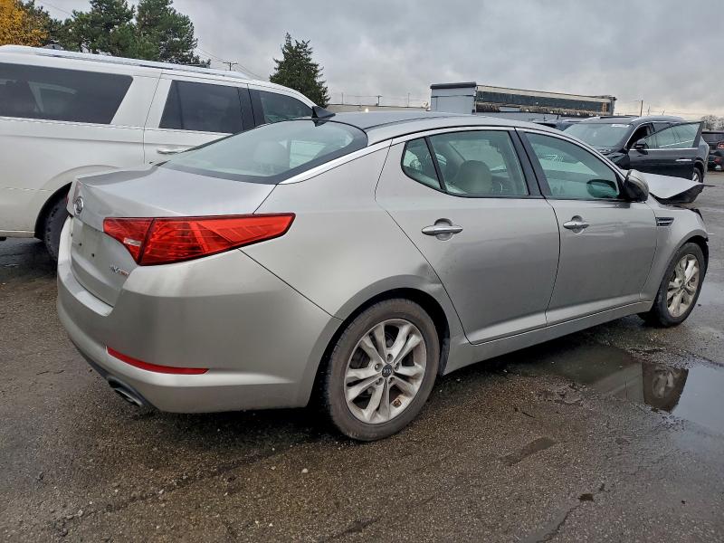 Photo 3 from auction – 2011 KIA OPTIMA EX with VIN KNAGN4A69B5139251