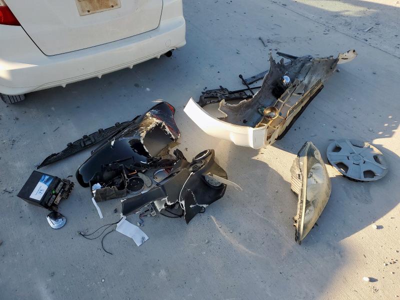 Photo 12 from auction – 2013 HONDA FIT with VIN JHMGE8H33DC047314