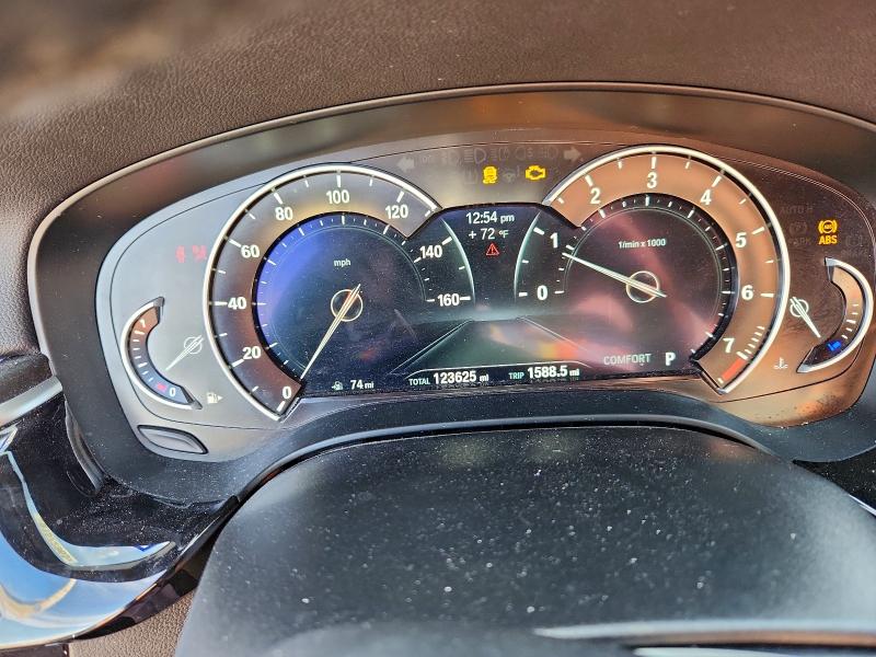 Photo 9 from auction – 2018 BMW 540 I with VIN WBAJE5C51JWA93801