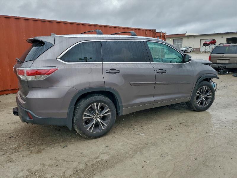 Photo 3 from auction – 2016 TOYOTA HIGHLANDER with VIN 5TDJKRFH4GS263647