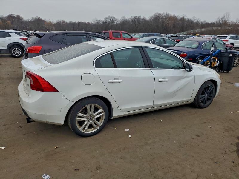 Photo 3 from auction – 2013 VOLVO S60 T5 with VIN YV1612FS4D2178087