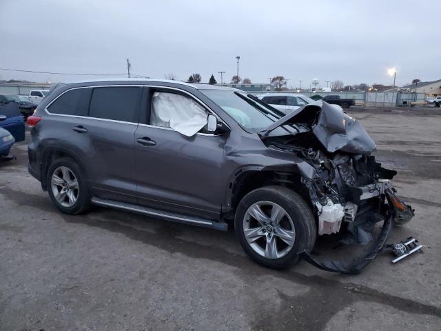 Photo 4 from auction – 2017 TOYOTA HIGHLANDER with VIN 5TDDZRFH7HS400266