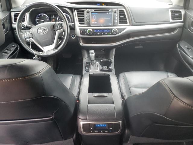 Photo 8 from auction – 2015 TOYOTA HIGHLANDER with VIN 5TDJKRFH8FS167244