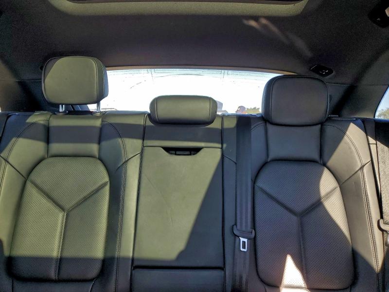 Photo 10 from auction – 2020 PORSCHE MACAN with VIN WP1AA2A52LLB03669