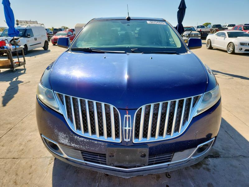 Photo 5 from auction – 2011 LINCOLN TOWNHOUSE MKX with VIN 2LMDJ6JK5BBJ00842