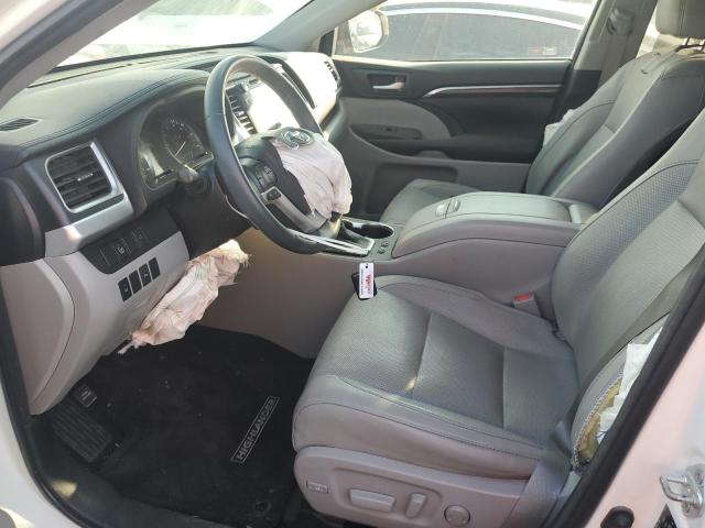 Photo 7 from auction – 2016 TOYOTA HIGHLANDER with VIN 5TDYKRFH0GS163253