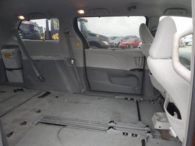 Photo 11 from auction – 2012 TOYOTA SIENNA LE with VIN 5TDKK3DC5CS194017
