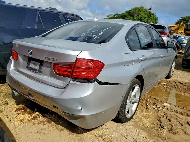 Photo 3 from auction – 2013 BMW 328 with VIN WBA3C1G50DNR45595