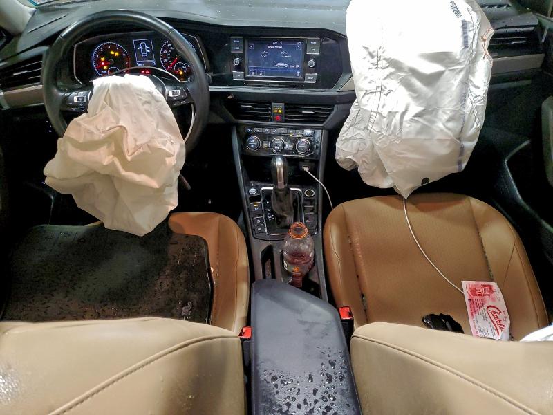 Photo 8 from auction – 2019 VOLKSWAGEN JETTA with VIN 3VWC57BU1KM006958